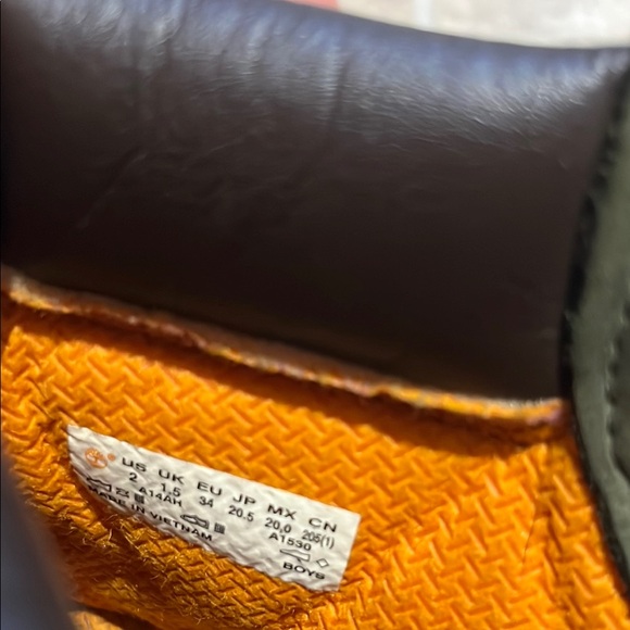 Timberland Green Boots - Picture 7 of 7